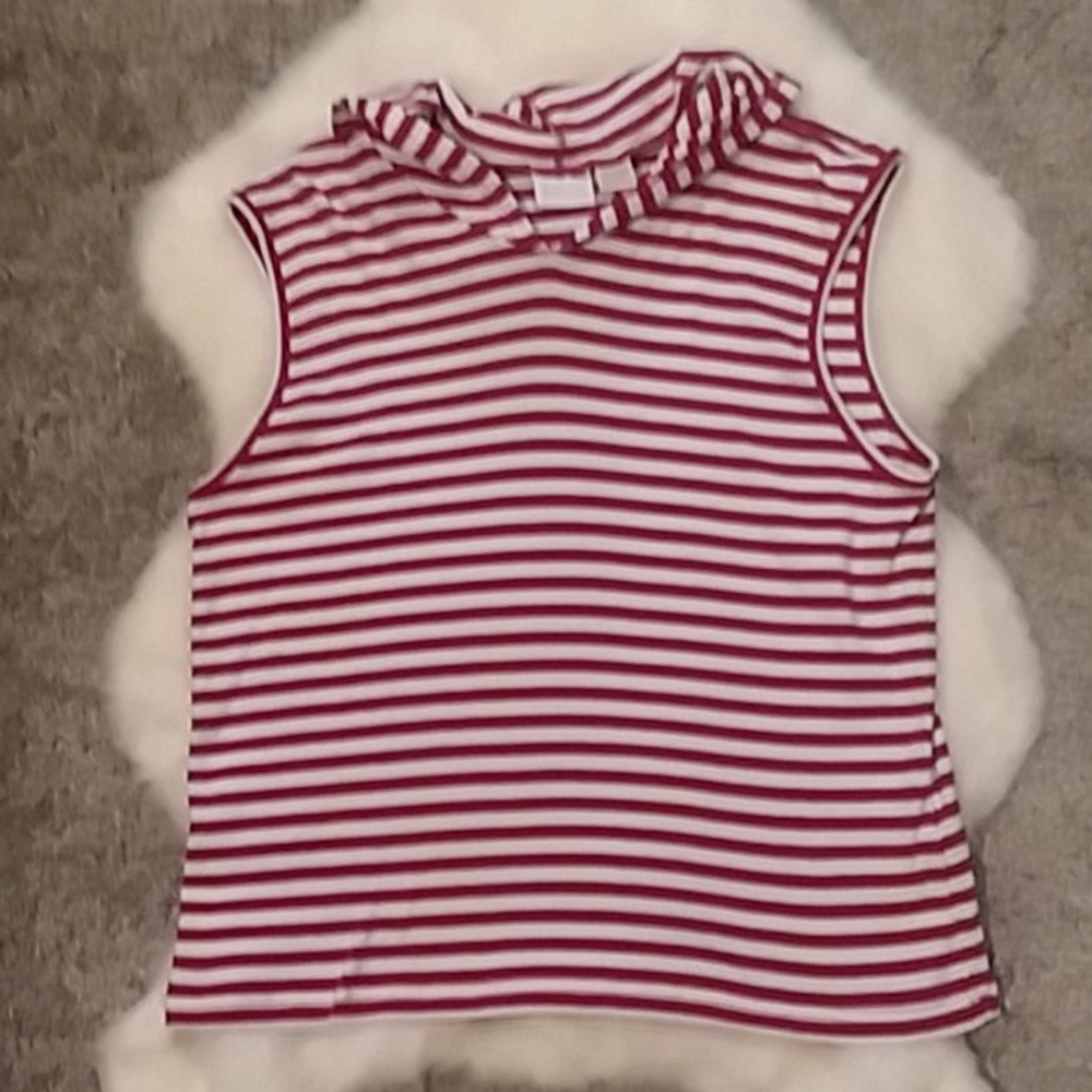 Erika! Short sleeve tank top!